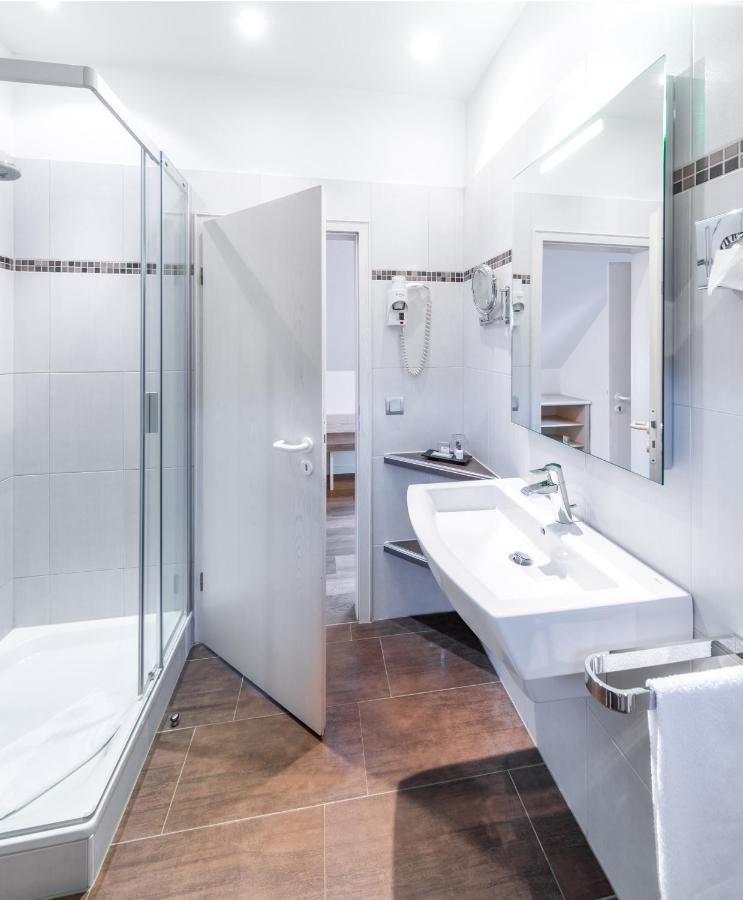 מירבוש Hotel Zur Krone מראה חיצוני תמונה